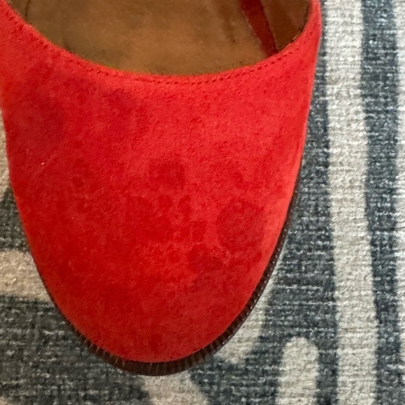 Red Remi Platforms - Picture 4 of 7